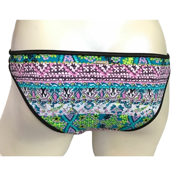 Victoria's Secret Bali Embroidery Black Trim The Strappy Cheeky Swim Bottom XS - Picture 1 of 2